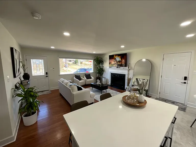 4130 Berritt St — Photo 17