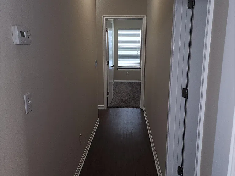 503 Gregory Ct — Photo 20
