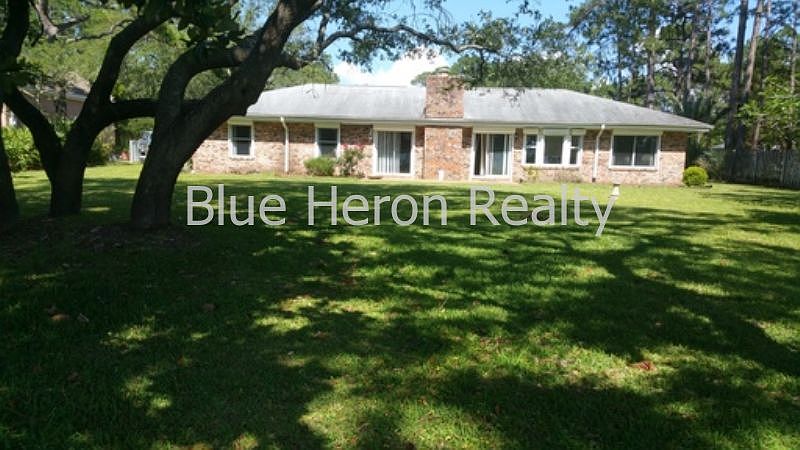 1st image of 844 Plantation Dr