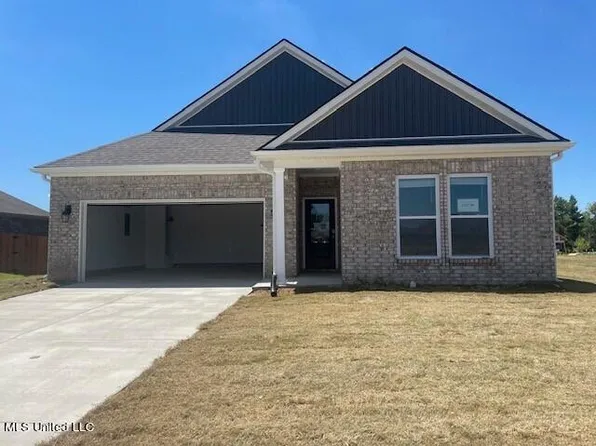 2070 Hyacinth Ln, Hernando, MS 38632