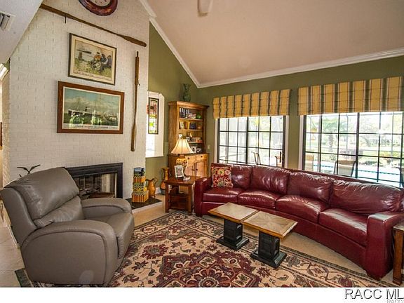 3rd image of 510 E Ireland Ct
