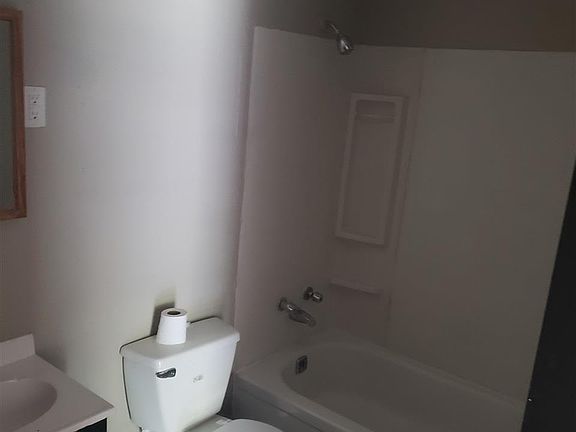 4th image of 7810 Morris Dr