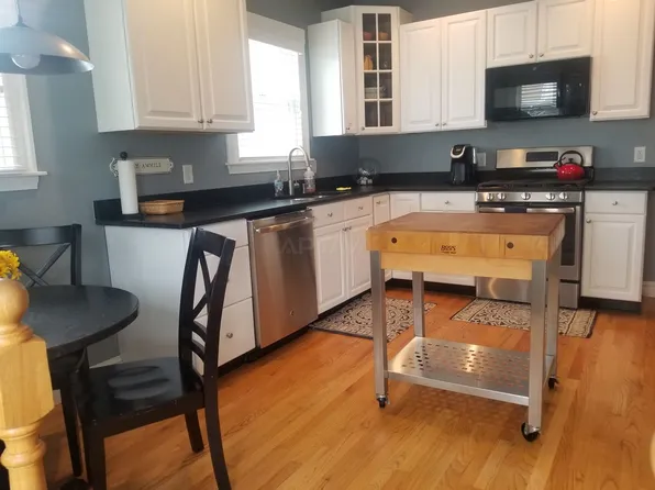 30 Warner St #2, Somerville, MA 02144