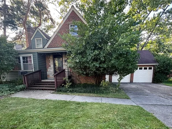 6862 York Rd, Parma Heights, OH 44130