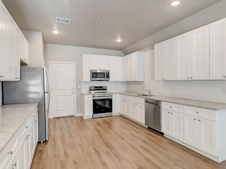 Magnolia Townhomes — Photo 127