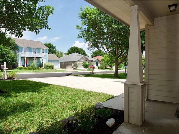 3rd image of 2021 Meadow View Dr