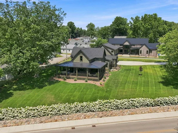 820 N Lake Shore Dr, Culver, IN 46511