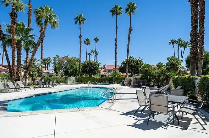 Community pool