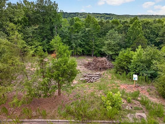 4th image of 4024 Paulette Dr #78