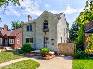 16910 Chandler Park Dr, Detroit, MI