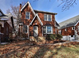 1119 Ralph Ter, Saint Louis, MO 63117