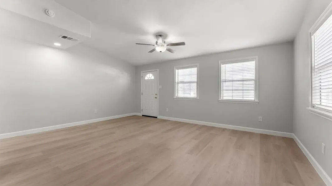 3 bed, 1130 sqft, $1,750 — Photo 4