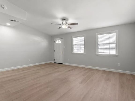 4th image of 3123 Patience Ave