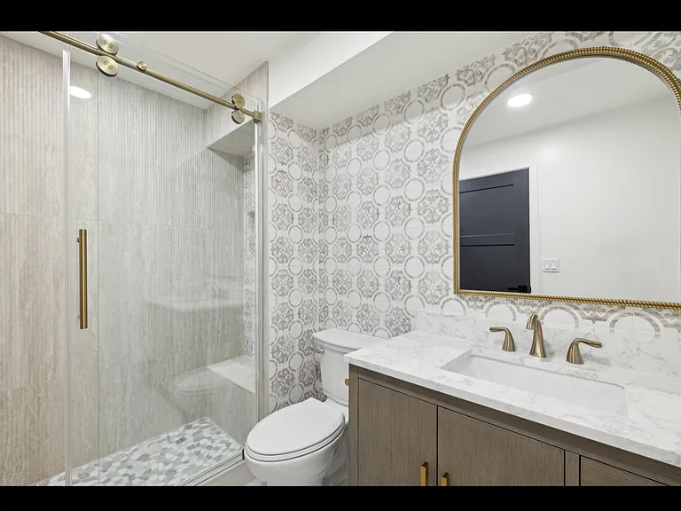1216 W Rovey Ave — Photo 16