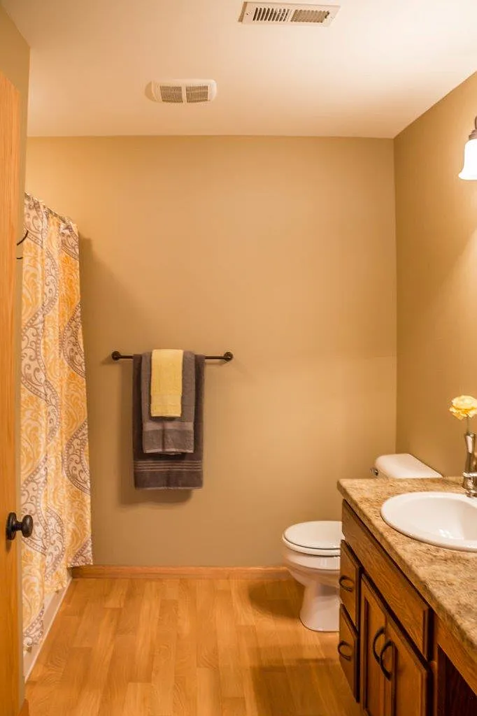 Tiyata Place Apartments — Photo 3