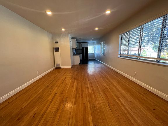 4th image of 279 Temple Ave APT 19