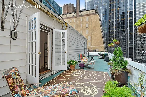 Sold by Corcoran | media 17