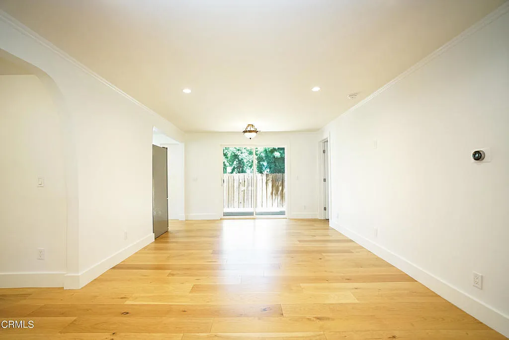 2 bed, 1.0 bath, 680 sqft, $2,950 — Photo 3