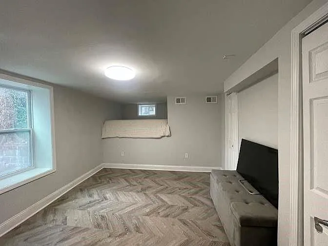 658 Darlington Cir NE — Photo 12