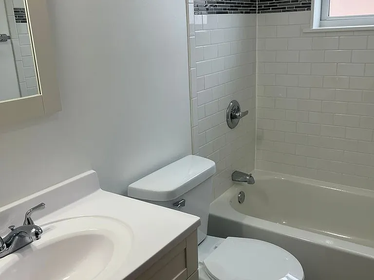 9456 Maple Dr — Photo 7