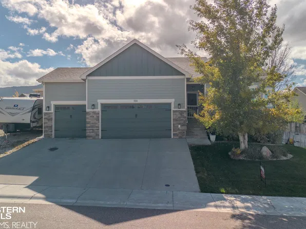 921 W 60th St, Casper, WY 82604