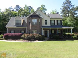 25 Shelley Ln, Sharpsburg, GA 30277