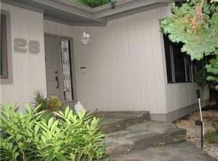 28 Sherwood Ridge Rd, Pomona, NY 10970