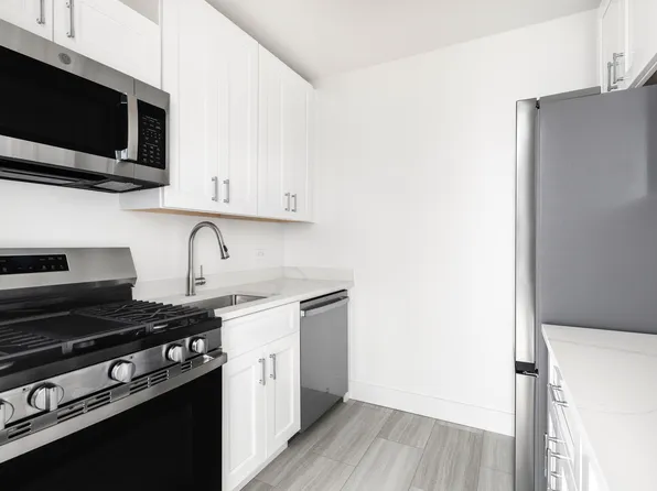 2 Fifth Avenue image 7 of 11