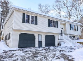 40 Joanne Drive, Hooksett, NH 03106