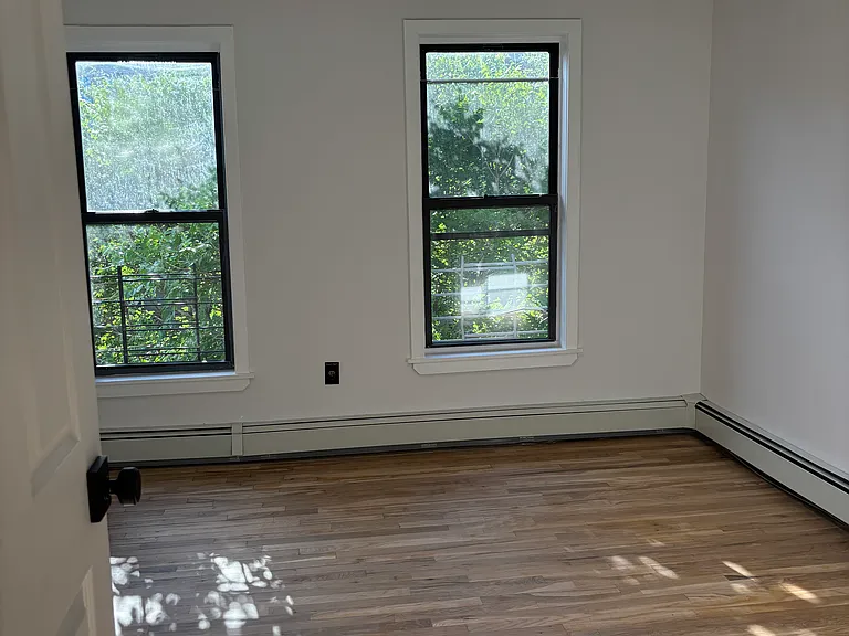 3662 White Plains Rd #2 — Photo 8
