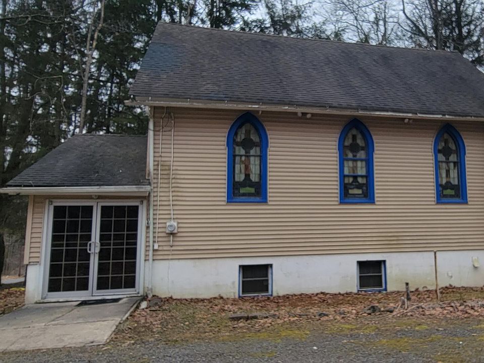 2820 Locust Ridge Rd, Pocono Lake, PA 18347 Zillow