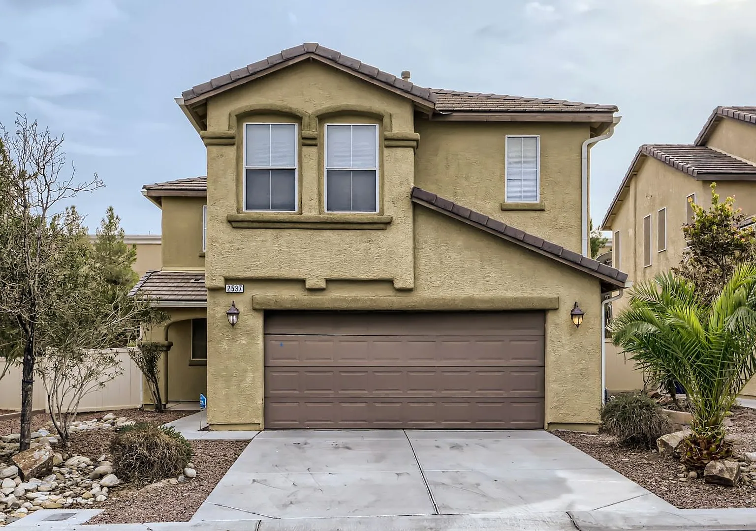 Henderson Living at Its Best 4 Bedrooms, Loft & 2-Car Garage! — Photo 1
