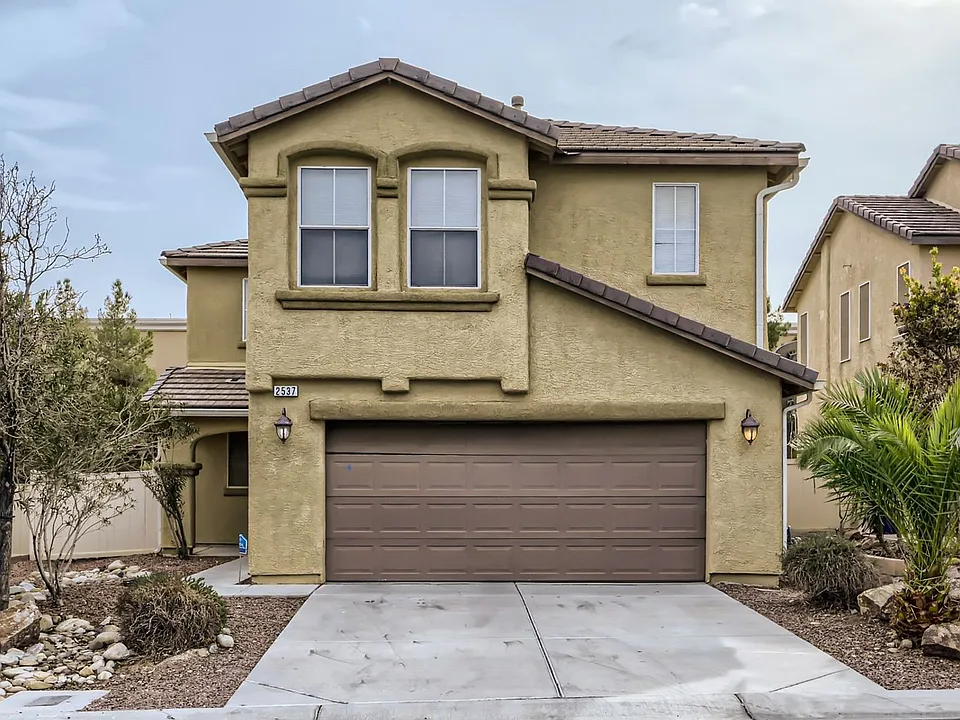 2537 Begonia Valley Ave