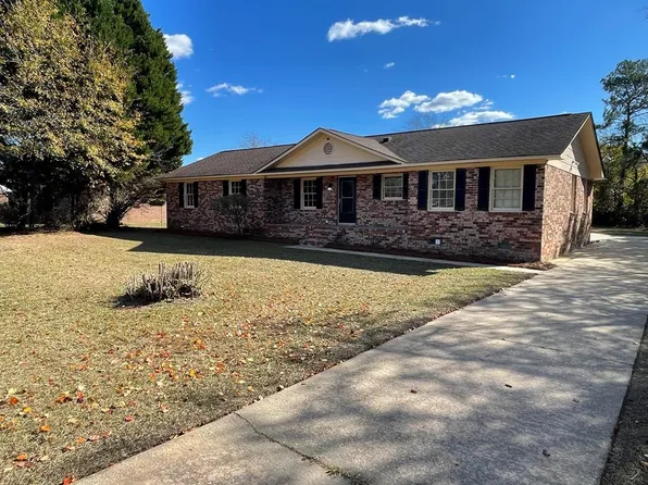 5040 Queen Chapel Rd, Dalzell, SC 29040