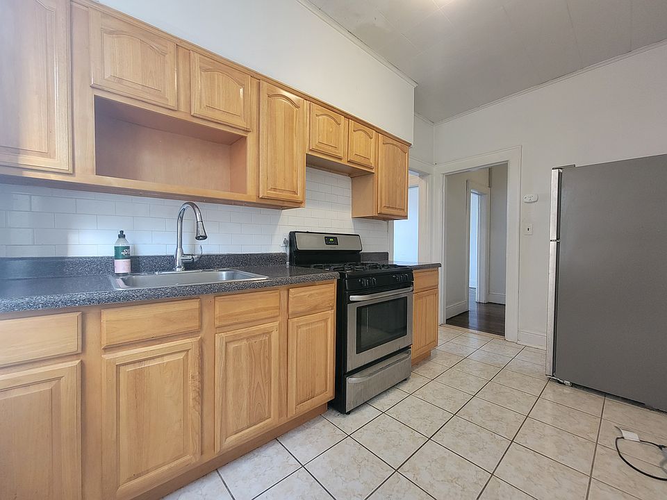 1st image of 251 Lafayette Ave #19E