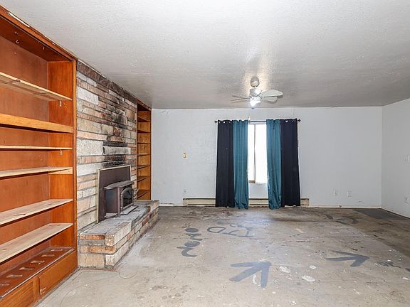 4th image of 14946 Los Robles Ln