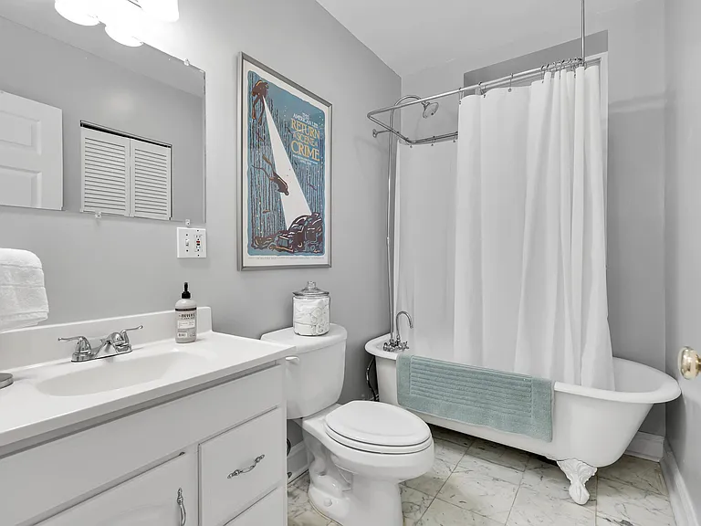 115 New York Ave NW #7 — Photo 8