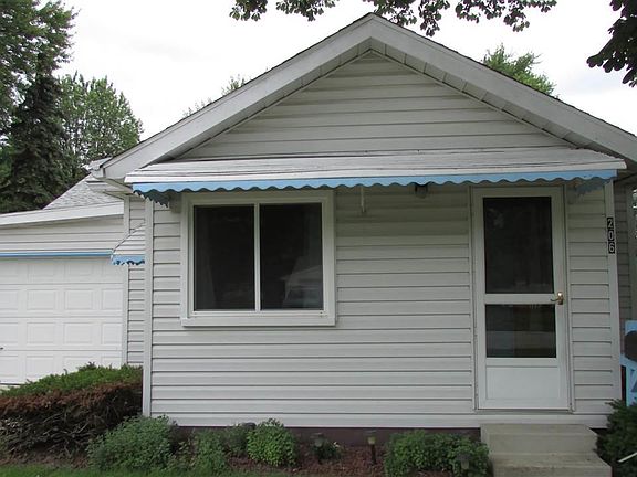 3rd image of 206 W Capitol St