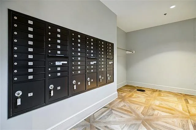 700 Magazine St #515 — Photo 33