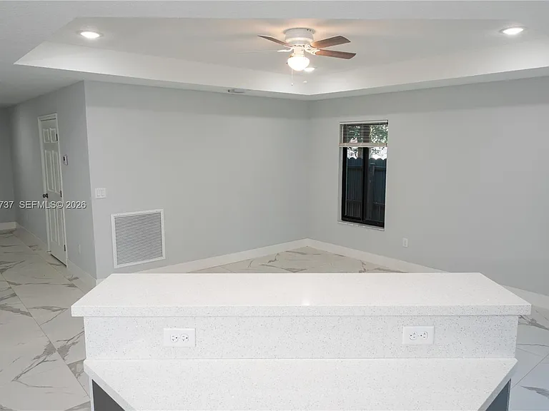 2522 NW 9th Pl — Photo 13