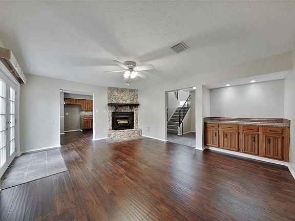 4th image of 3223 Glade Springs Dr