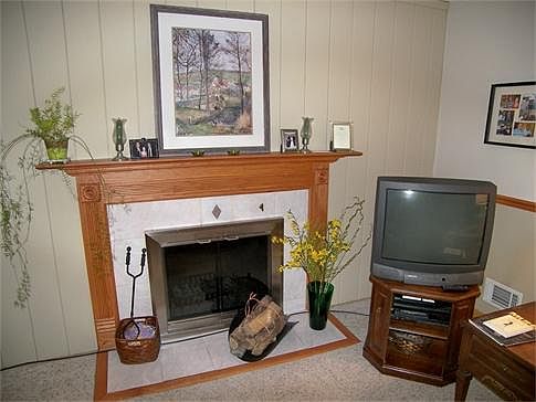 Lower living room - NFP