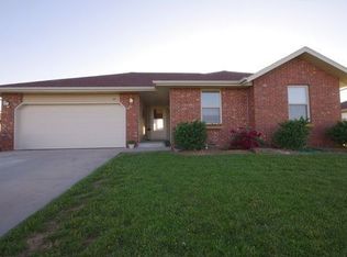141 Foxtrot Ave, Rogersville, MO 65742