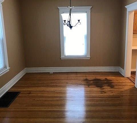4th image of 53 Parkwood Ave