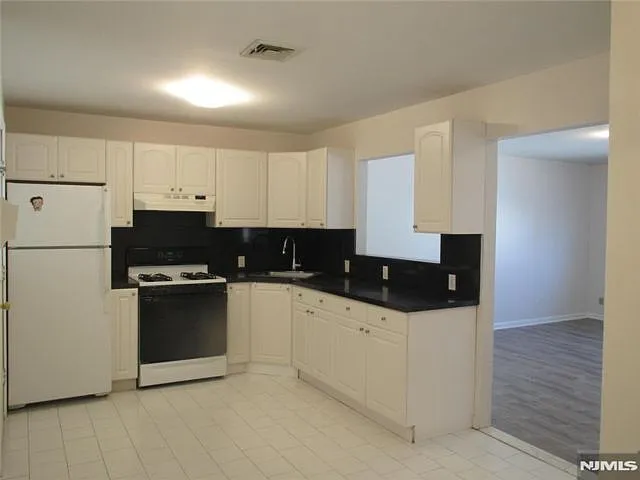 360 Ridge Rd #1 — Photo 6
