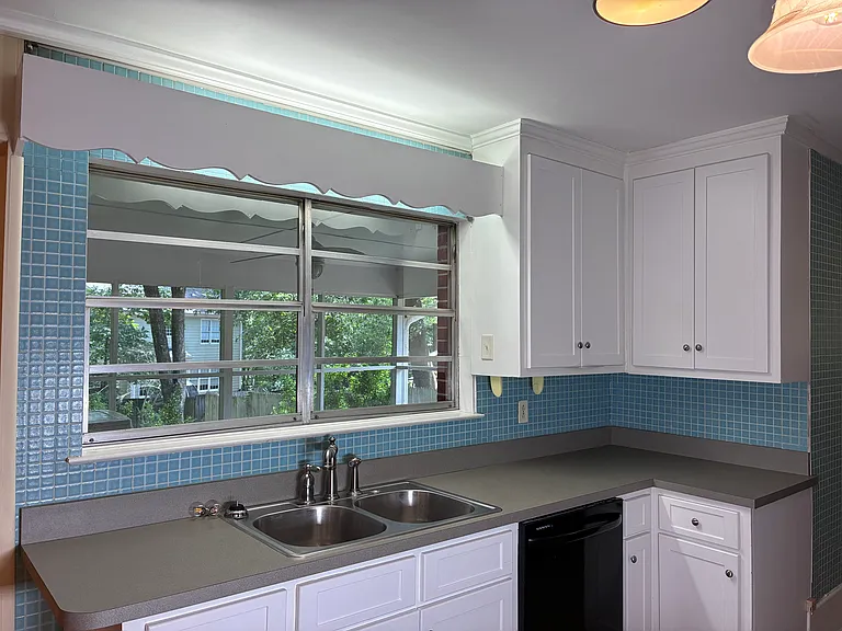 3649 Pine View Cir — Photo 4