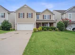 1049 Regal Manor Ln, Fort Mill, SC 29715