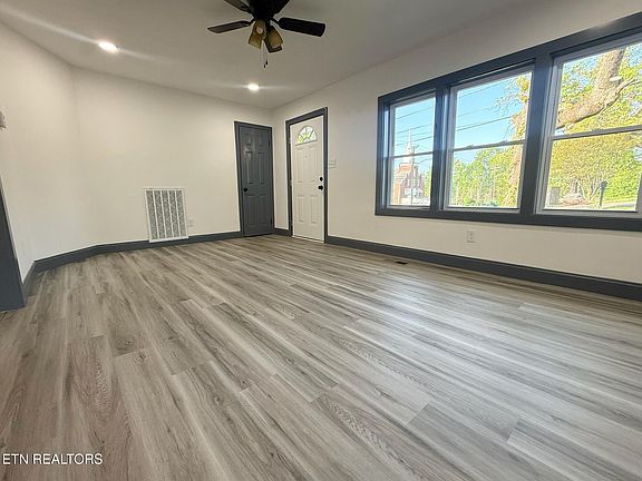 2nd image of 2000 N Park Blvd