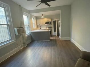 735 Spruce St APT 1R, Philadelphia, PA 19106