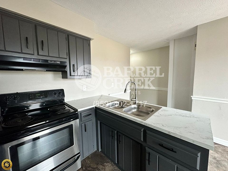 1st image of 124 Ewing Ave